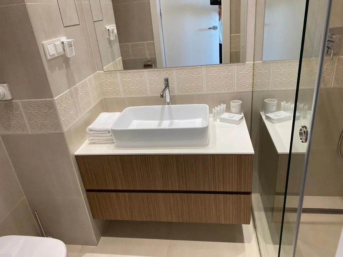 Luxlux Apartments Sand Warszawa 0*,  Polen